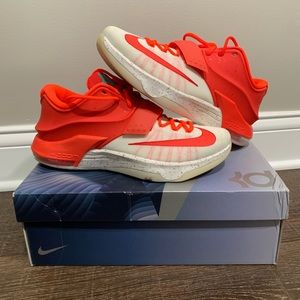 Nike KD 7 Christmas Shoe